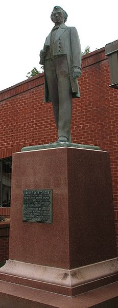 Missouri still remembers Atchison with this statue, outside the Clinton County Courthouse. (Photo: Wikipedia/Americasroof)